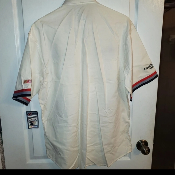 Dale Earnhardt NASCAR collar Shirt - Picture 5 of 7